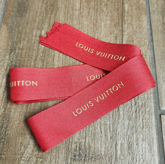 Louis Vuitton Luxury Ribbon and Shopping Paper Bag - Picture 7 of 10